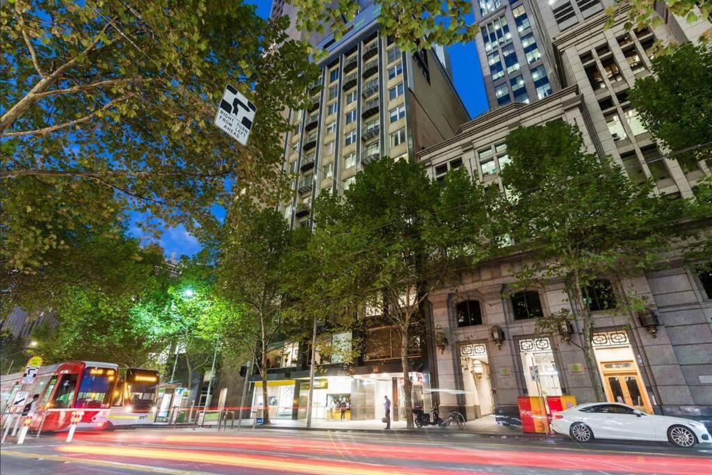Collins Central 2-Bd Apartment With Pre-Reserve Parking Μελβούρνη Εξωτερικό φωτογραφία